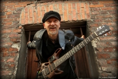 Gitarrist 18